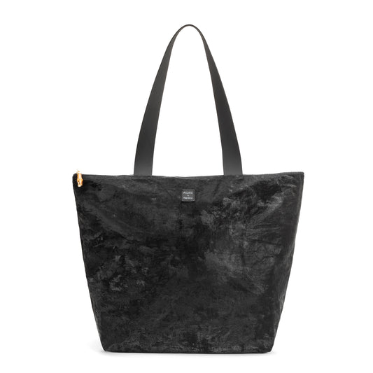 Tote Worthy